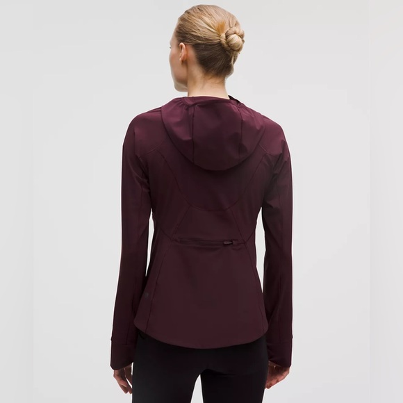 NWT Lululemon Mist Over Windbreaker In Goodnight Plum - Picture 3 of 9